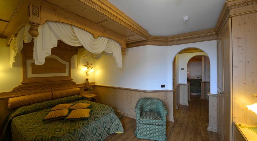 Hotel La Torretta Passo del Tonale Pokoj fotografie